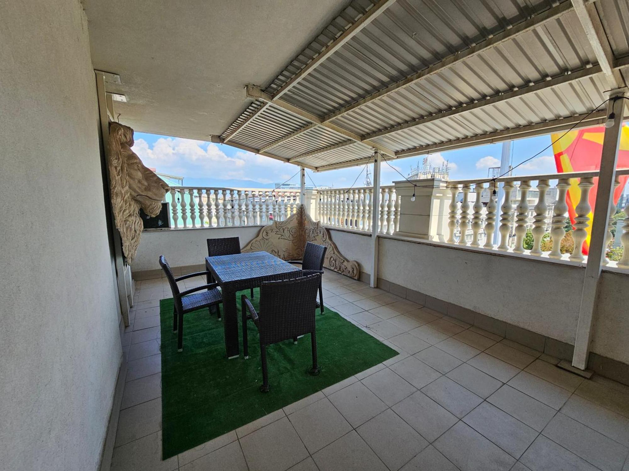 Rooftop At Mainsquare Apartman
